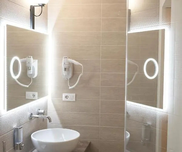 Frühstückspension Dome 4*