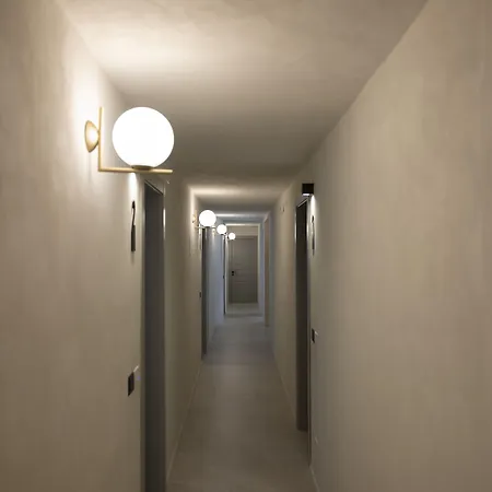 Dome Oda ve Kahvaltı 4*