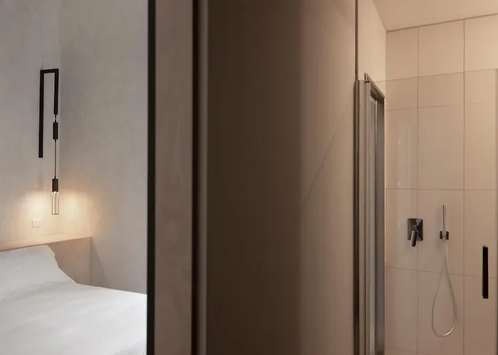 Dome Bed & Breakfast 4*