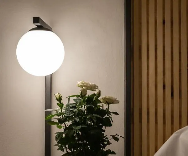 Bed & Breakfast Dome 4*